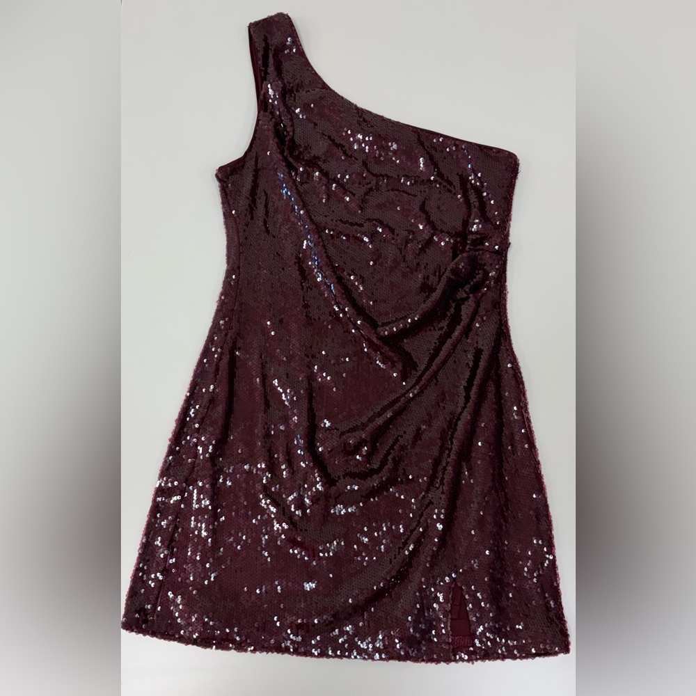 Wild Fable burgundy rouched one shoulder sequin mini dress lined size large